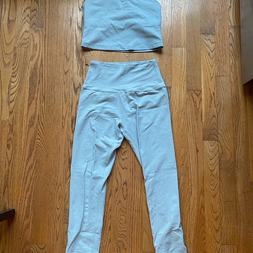 Beyond Yoga Light Blue/Green Matching Activewear Set